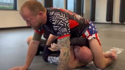 mounted-triangle-choke_3.jpg