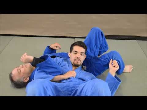 Abuladze Roll (Ura Gatame)
