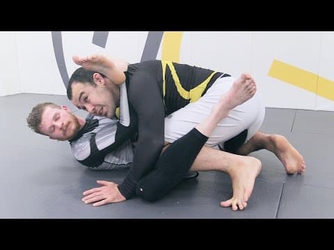 Marcelo Garcia: Passing the Rubber Guard / MGinAction.com