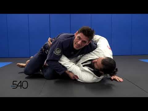 Brazilian Jiu Jitsu Folding Pass