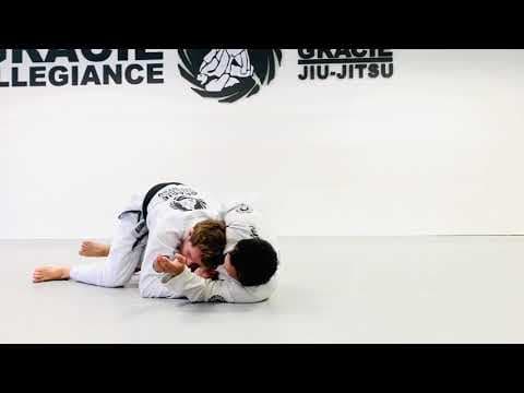 Folding Pass to Back Choke