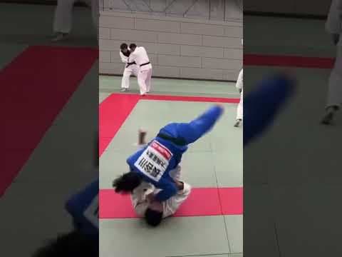 How to escape a tomoe nage
